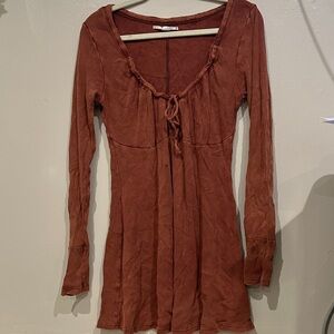 Elegant Brown Long-Sleeve Dress